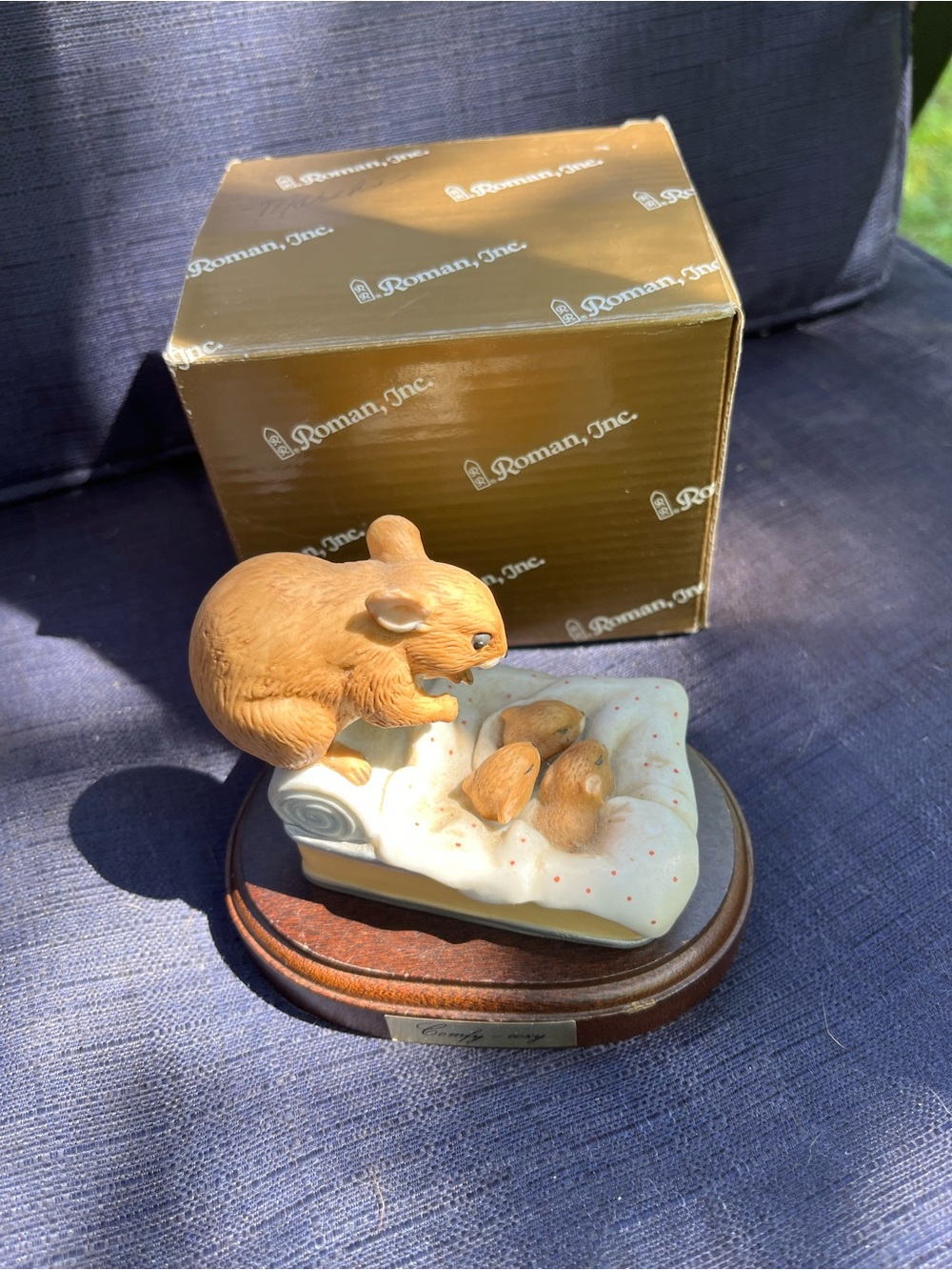 Lefton Barnyard Friends Figurine with Brown Base